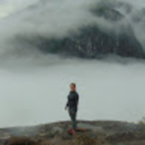 Meet your Posher, Émilie - Picture 1 of 1